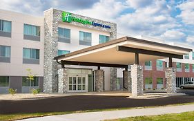 Holiday Inn Express & Suites Rock Falls